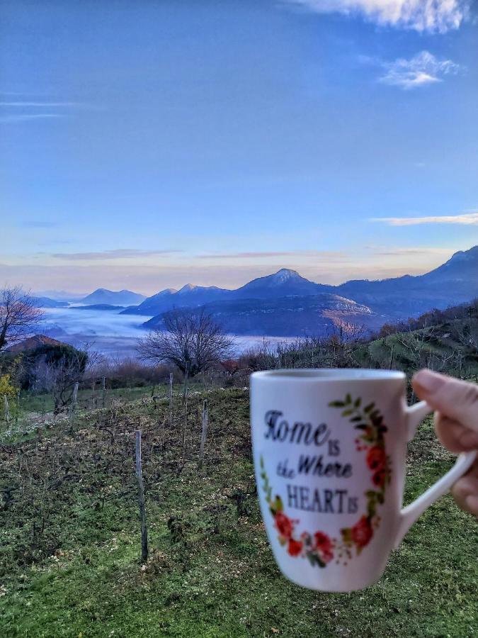 Banjo Rustic House Lake View เวียร์ปาซาร์ ภายนอก รูปภาพ