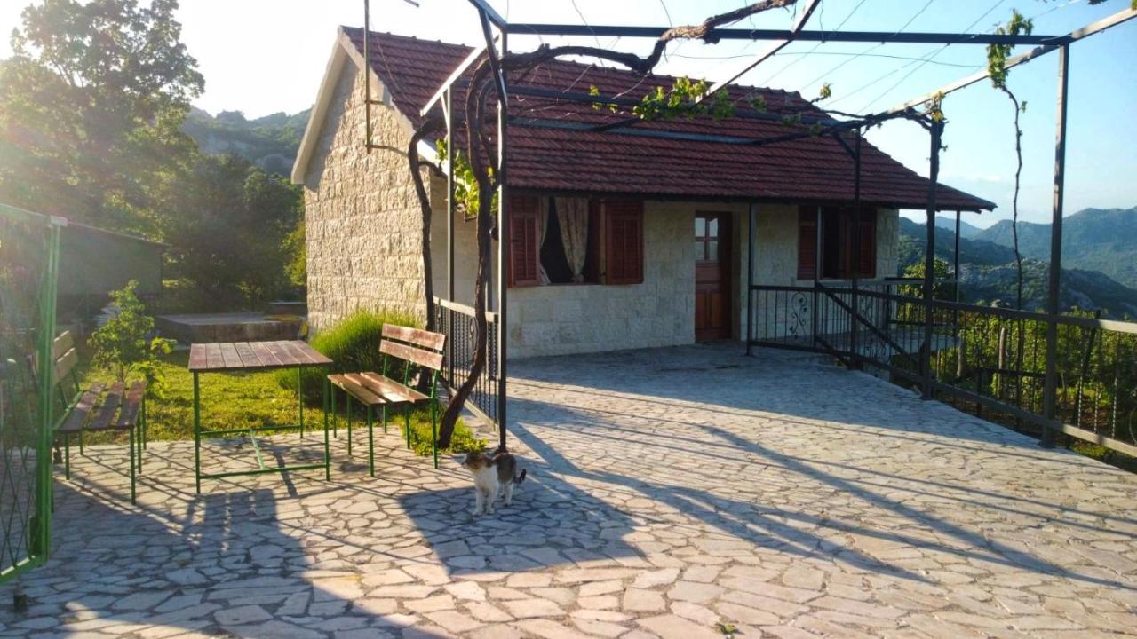 Banjo Rustic House Lake View เวียร์ปาซาร์ ภายนอก รูปภาพ