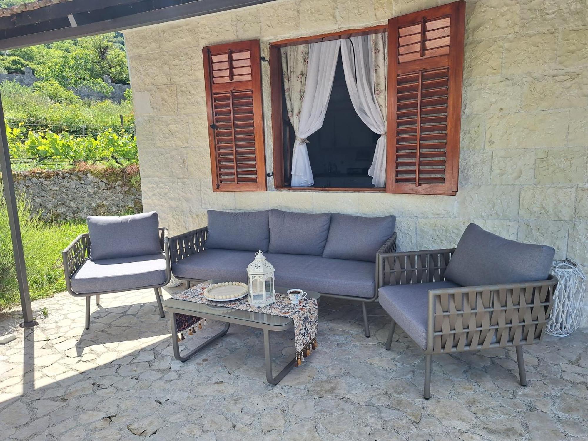 Banjo Rustic House Lake View เวียร์ปาซาร์ ภายนอก รูปภาพ